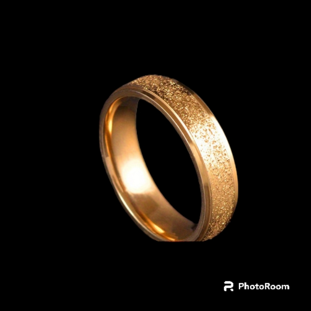 Stainless steel Gold Frosted Ring 6mm Band Size 8 - Picture 1 of 1
